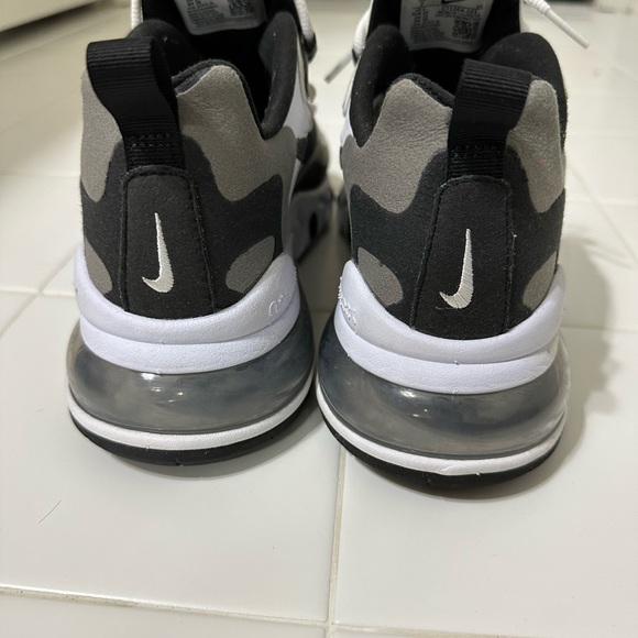 Nike men’s sneakers - Picture 2 of 4